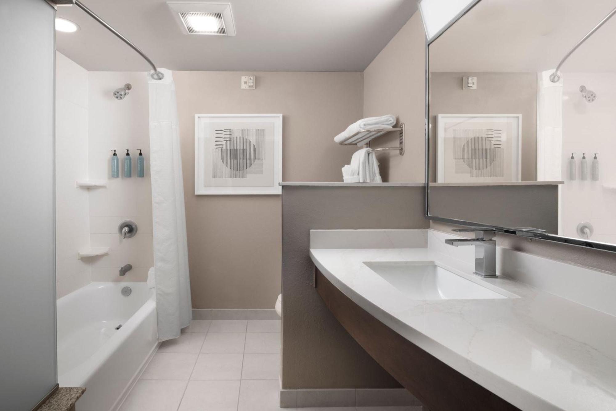 Courtyard By Marriott Galveston Island Hotel Екстериор снимка